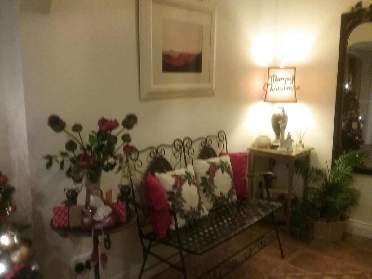 Ashleigh House 2*